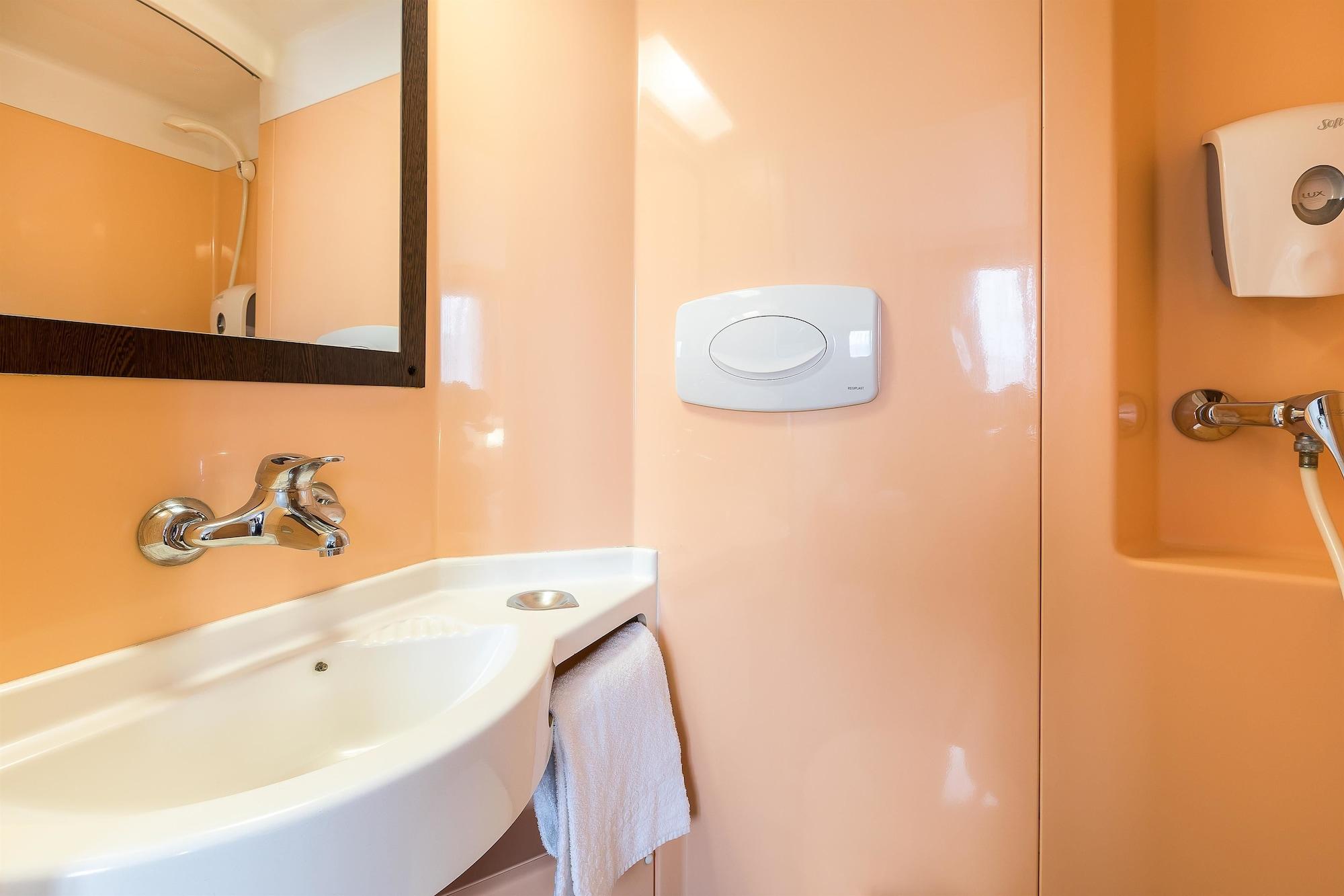 Hotel De L'Univers Lille Dış mekan fotoğraf